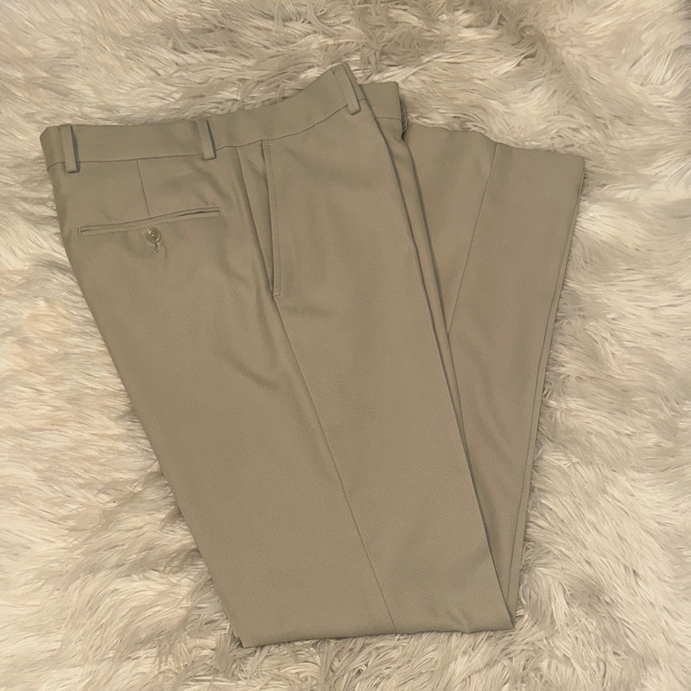 NWOT Dockers Men's Tan Dress Pants